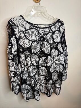 Cato Black and White Crochet Floral Long Sleeve Top